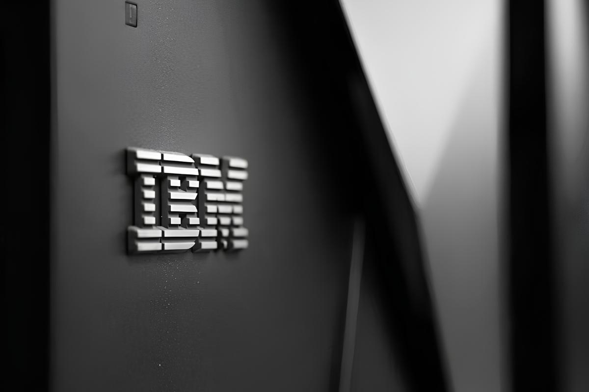 IBM stock crash wipes out $65 billion in a day, worst since 1987 as AI ...