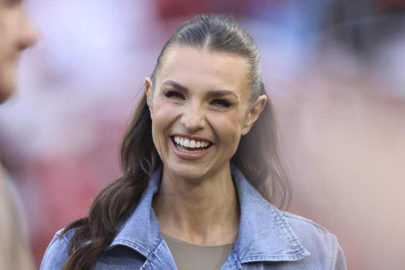Neue Fotos: Laura Wontorra zeigt sich ganz innig mit Riccardo Basile