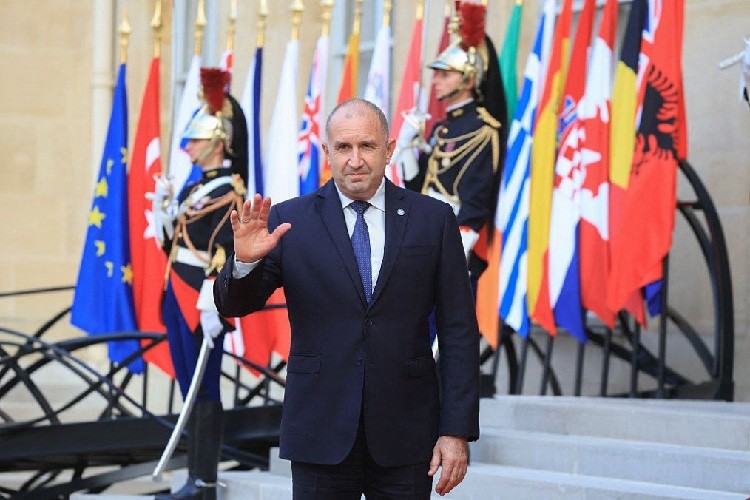 Thủ tướng Bulgaria 'dội gáo nước lạnh' lên Ukraine