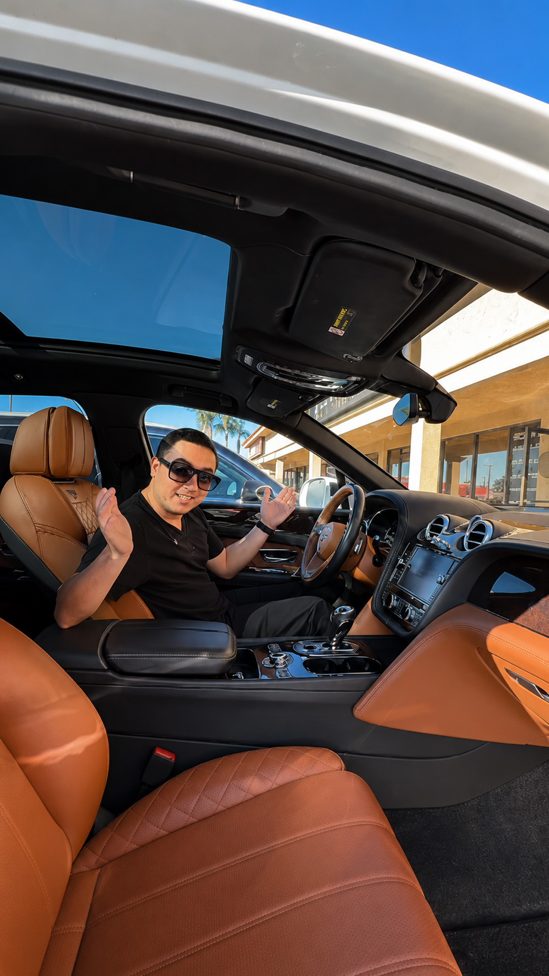 Bentley Bentayga interior looks effortlessly expensive