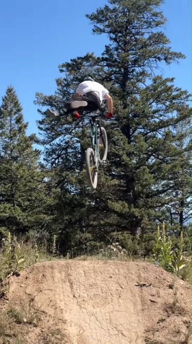 Satisfying flow riding clips with crazy control