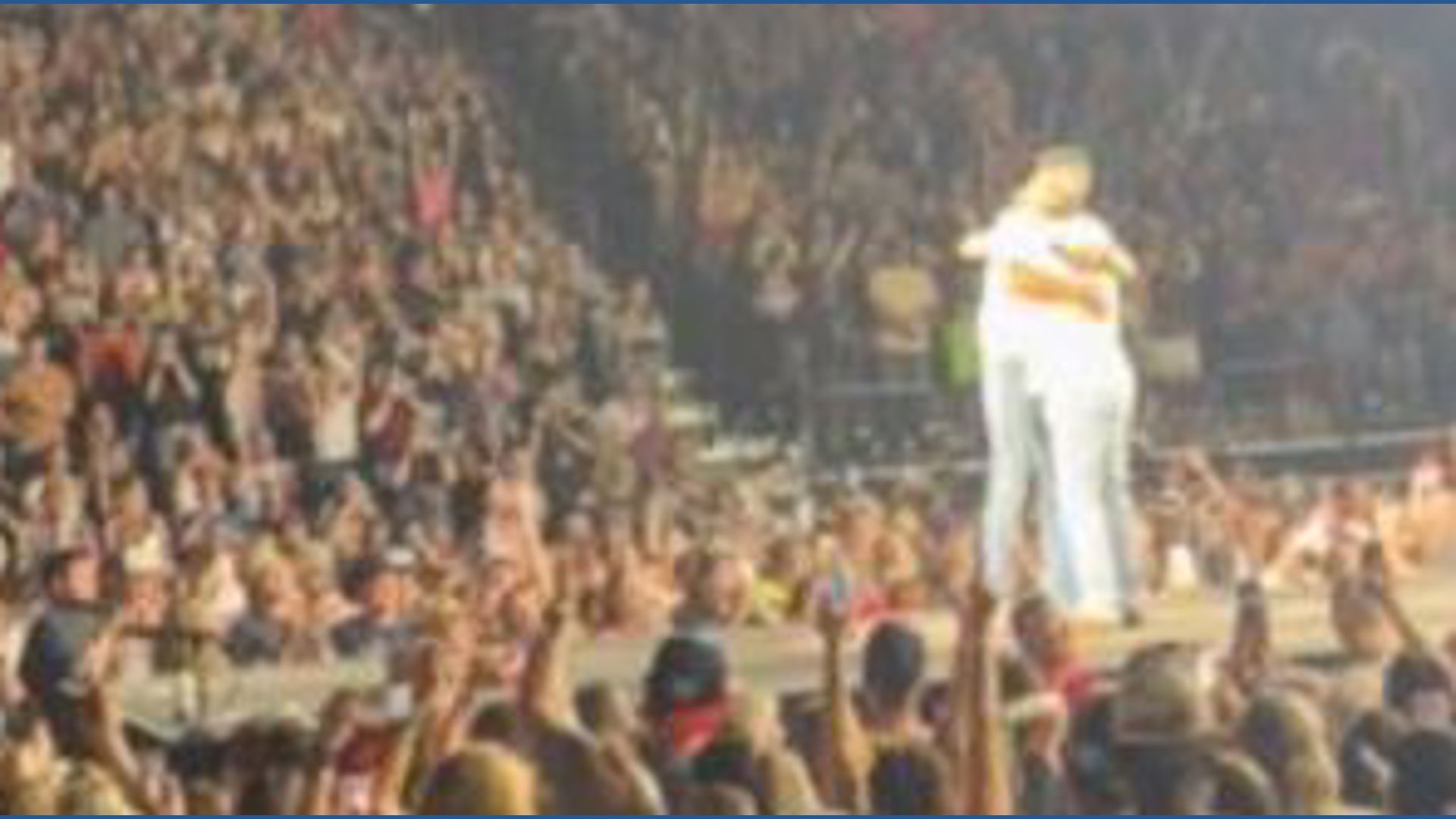 Luke Bryan fan's on-stage appearance goes viral