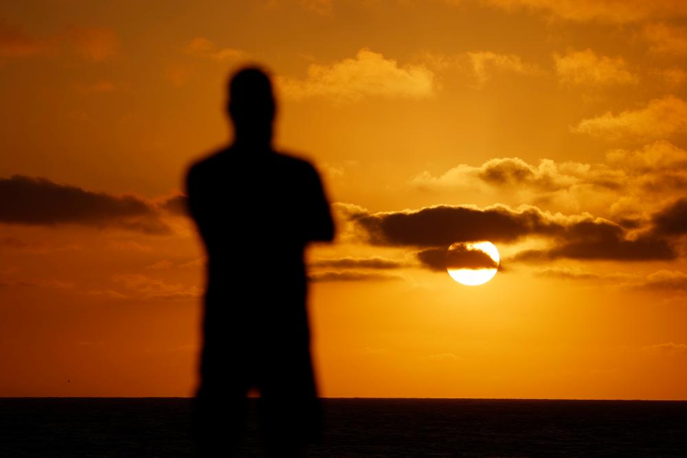 Extreme temperature warnings in place as 'heat dome' bakes US