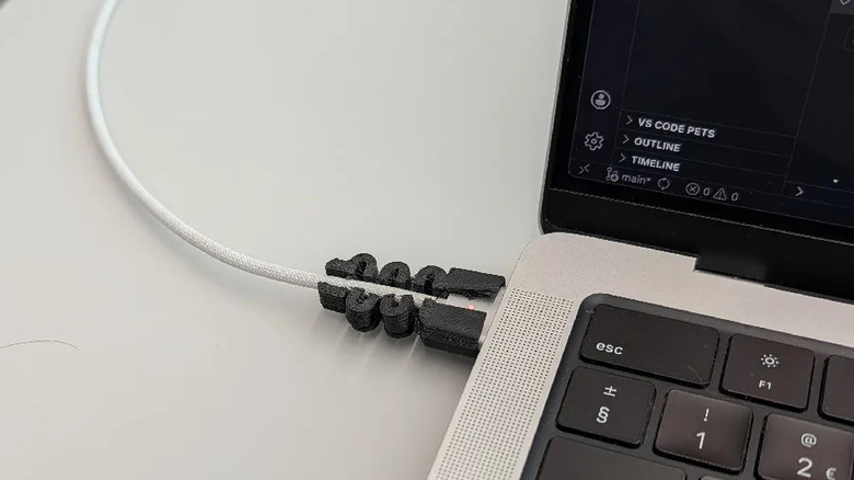 MagSafe 3 strain relief