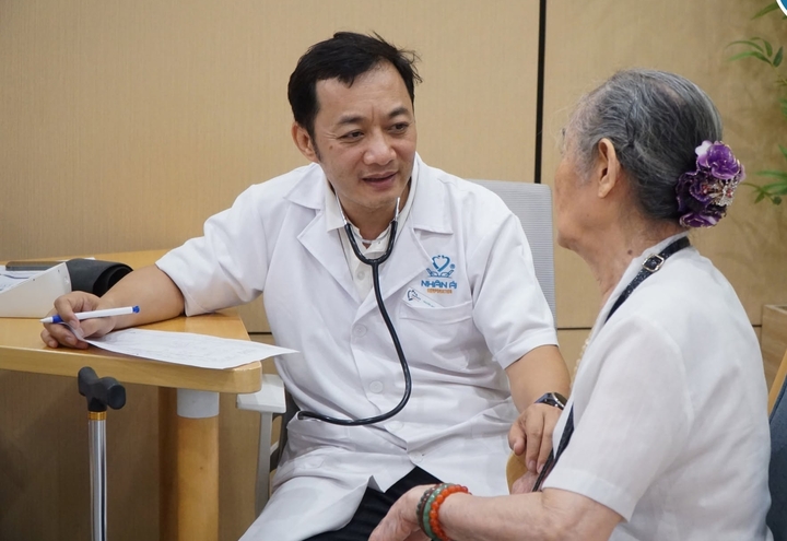 Cô đơn âm thầm bào mòn sức khỏe người cao tuổi