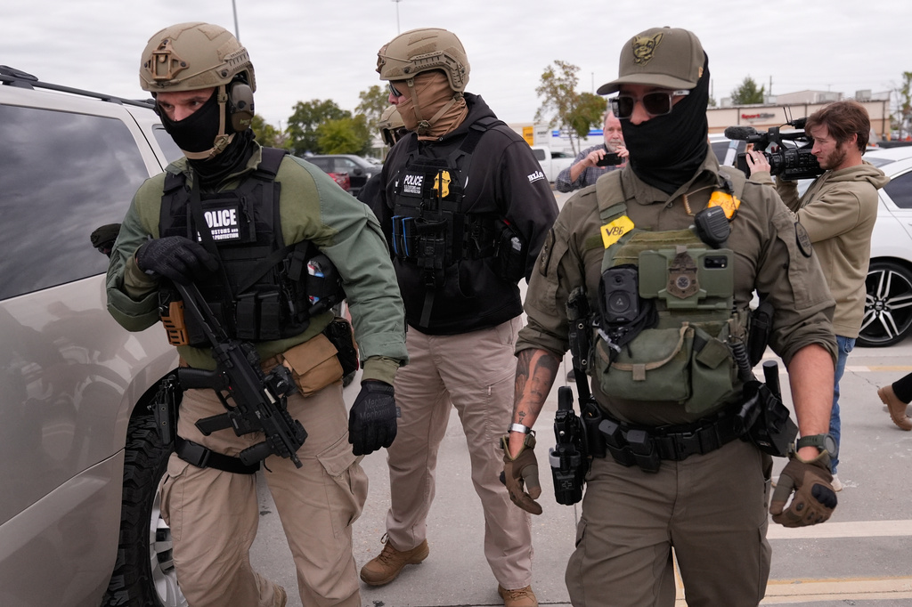 Appeals court rejects ICE detention policy as judge invokes Japanese ...