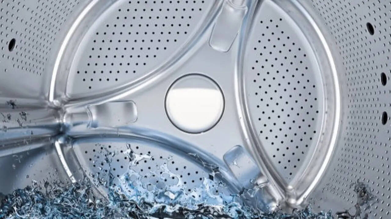 5 washing machine cleaning tips that can make your clothes smell fresh