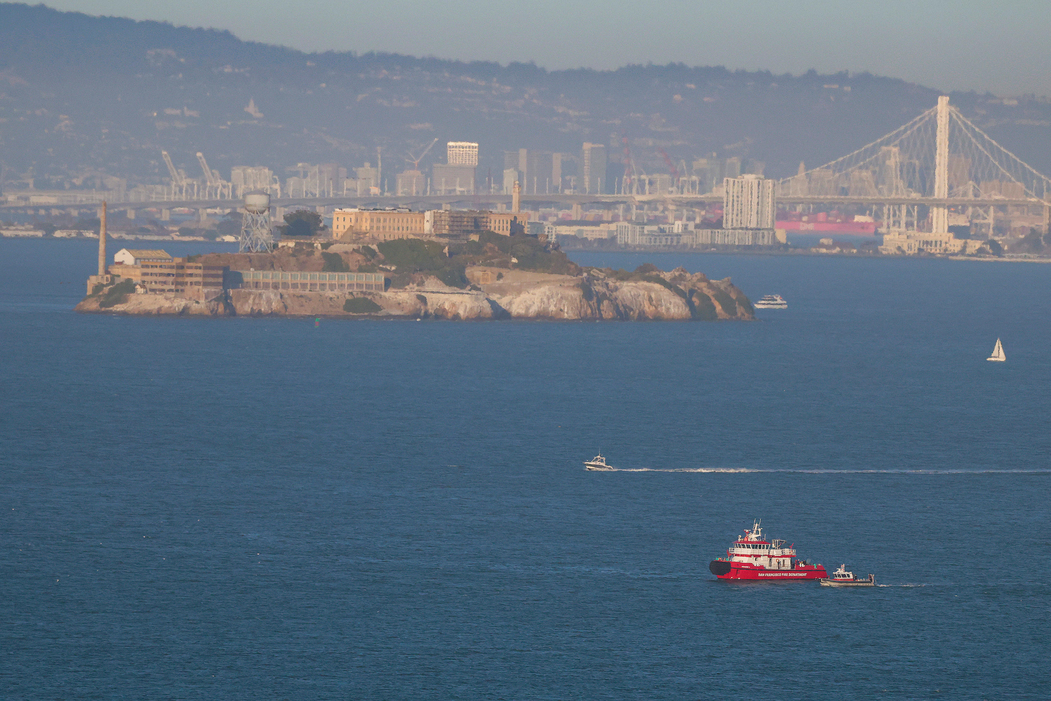 1 dead, 3 missing after Stockton-based boat capsizes near Alcatraz Island