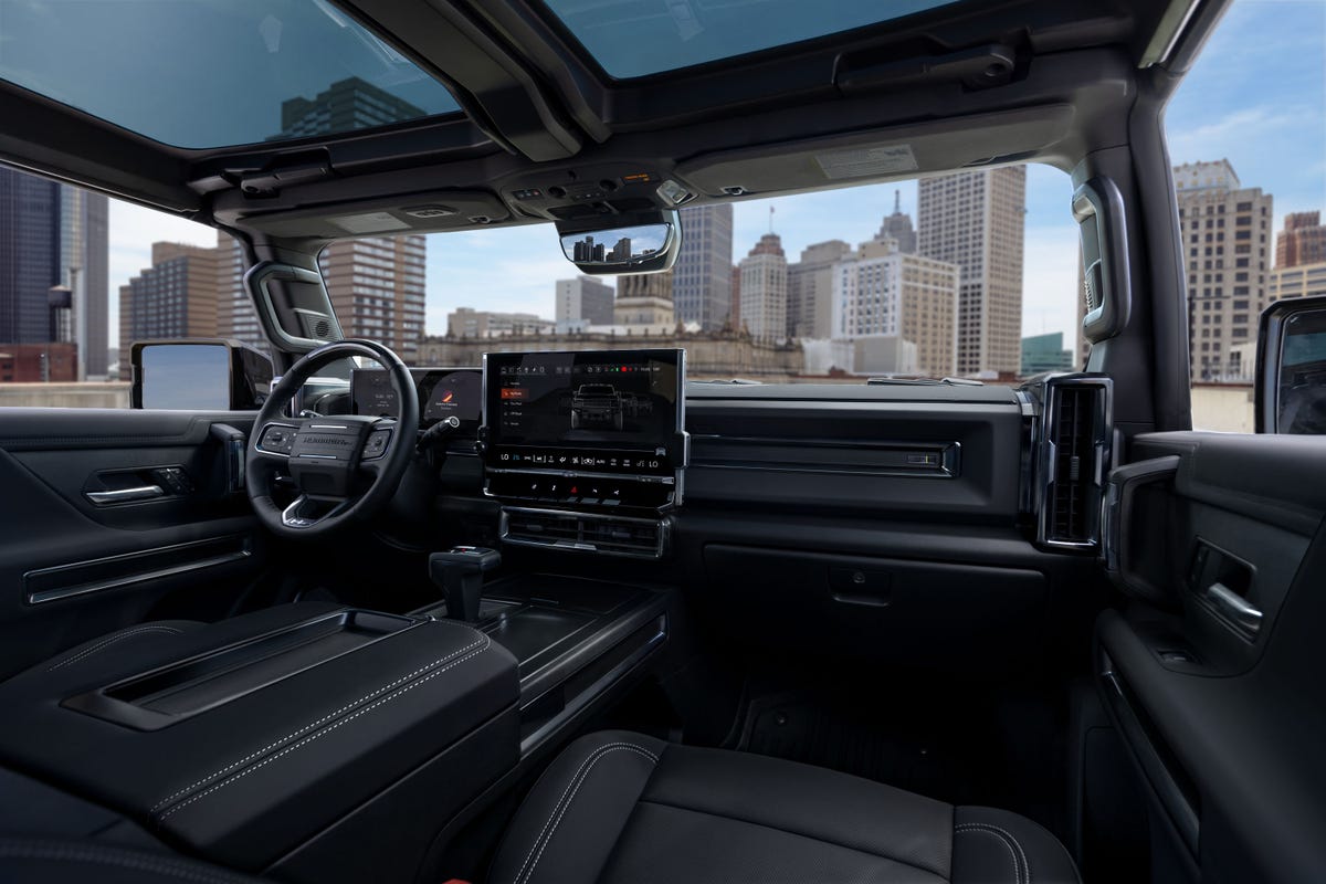 2027-gmc-hummer-ev-icon-pr-105.jpg