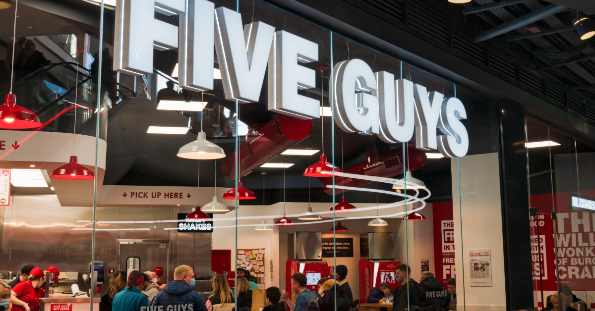 6 Burger Chains That Are No Longer Worth the Wait or the Money