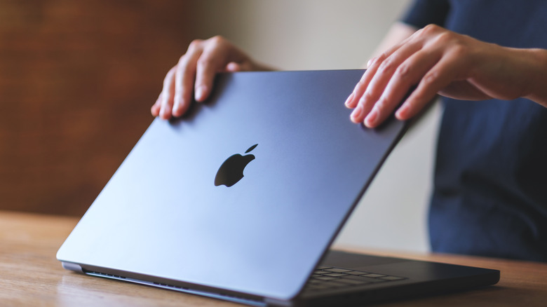 5 cool accessories you can 3D print for your MacBook