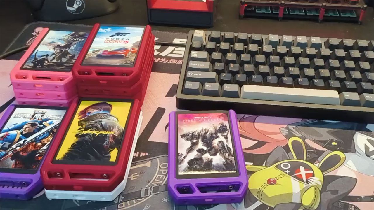 PC gamer turns Steam games into cartridges with ingenious 2.5-inch SSD system