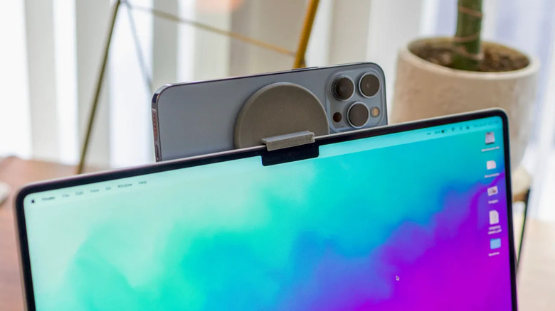 MagSafe iPhone holder for Continuity Camera