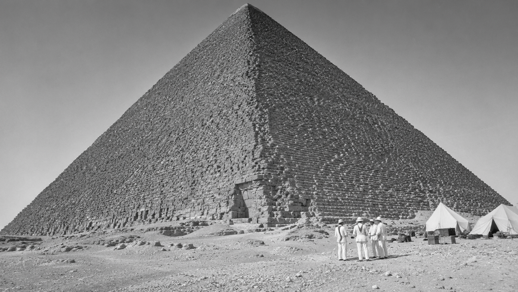Historic photos reveal the Great Pyramid over 100 years ago