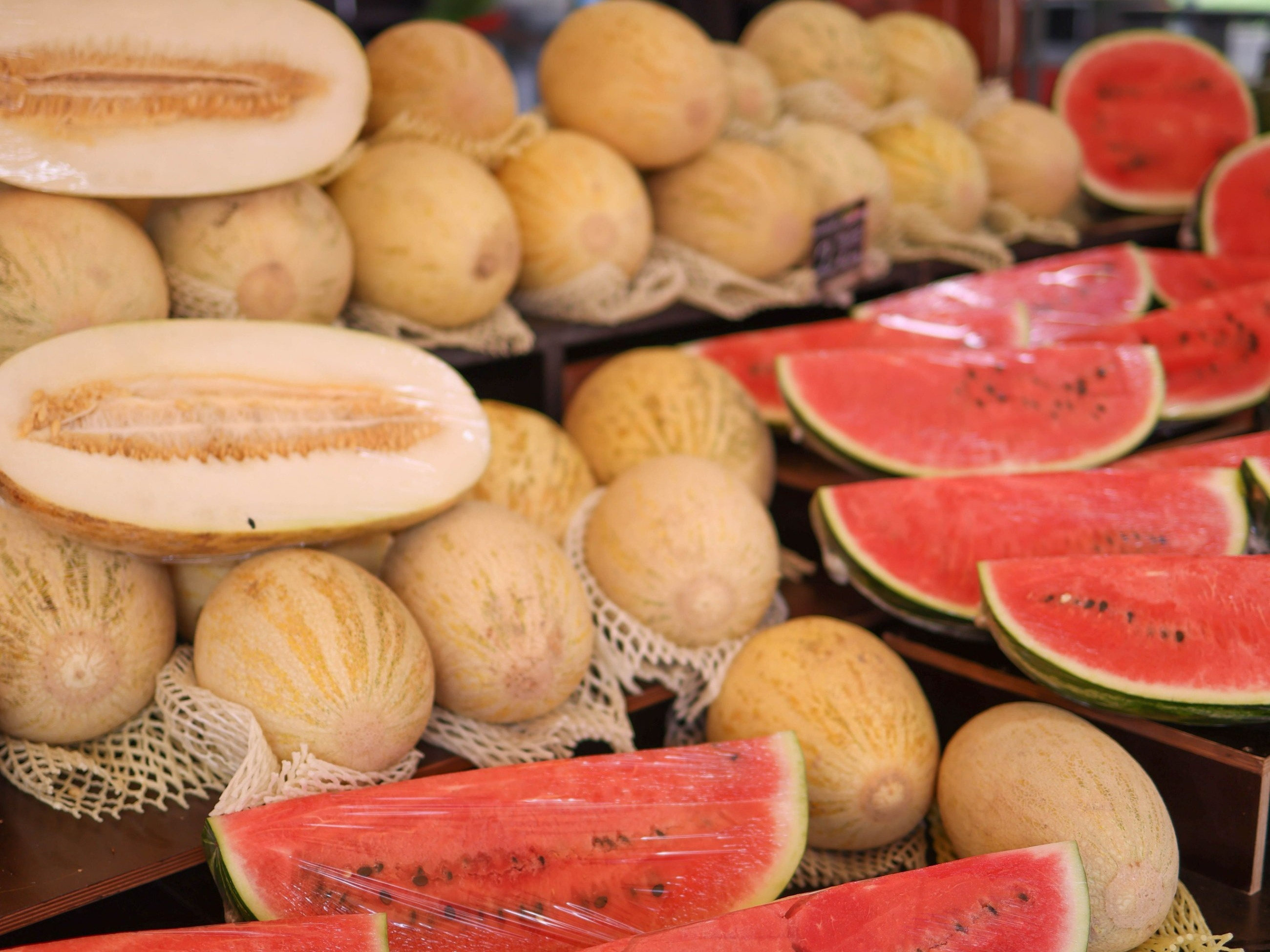 melon-czy-arbuz-oba-s-smaczne-ale-jeden-z-tych-owoc-w-jest-zdrowszy