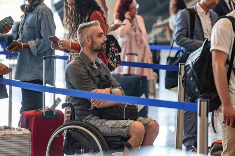 How to navigate the long entry-exit system queues with a disability