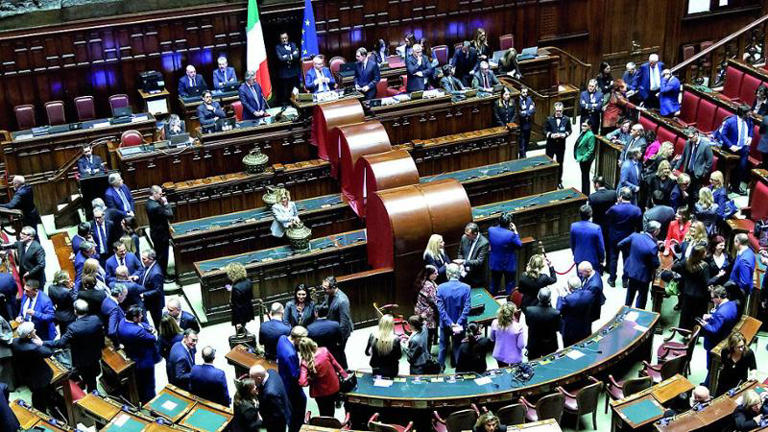 Legge elettorale: che succede con e senza preferenze_AQ