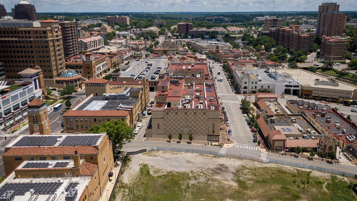 What we know about new tax break plan for Country Club Plaza