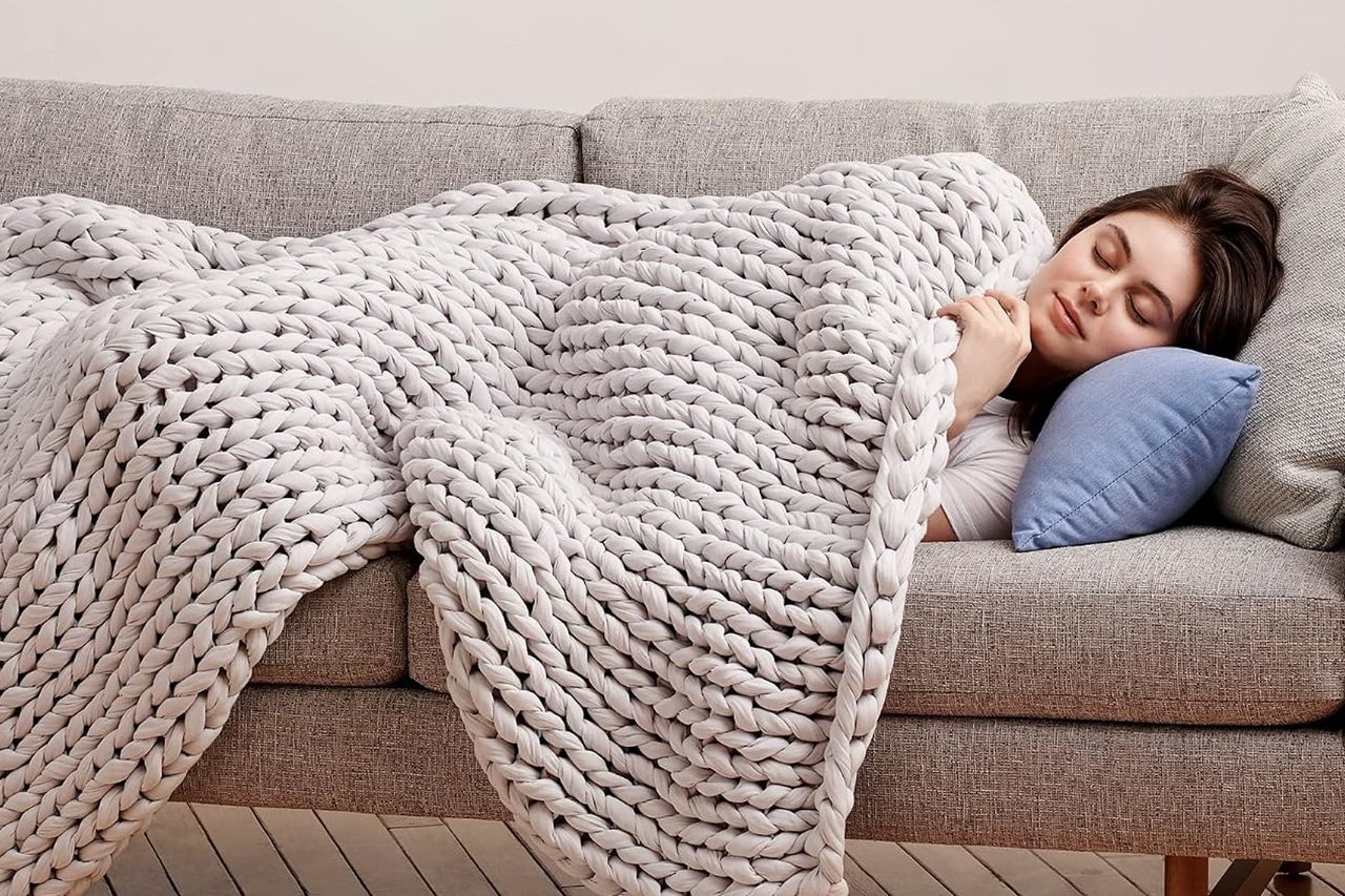 Bearaby Cotton Hand-Knit Weighted Blankets