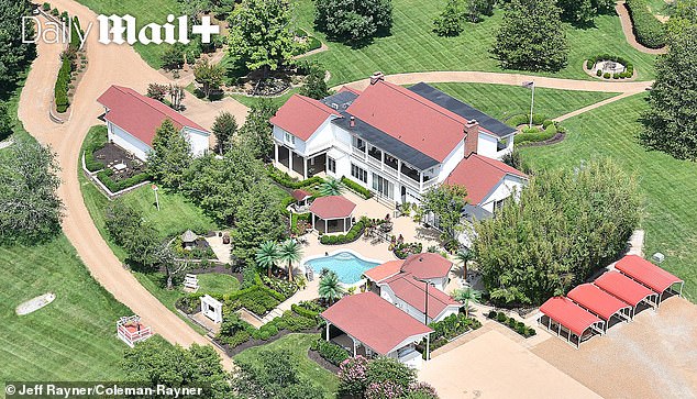 Report: Inside compound where Dolly Parton has hidden for year