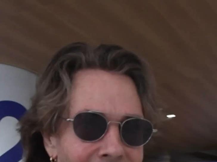 Rick Springfield looks ripped at 77!