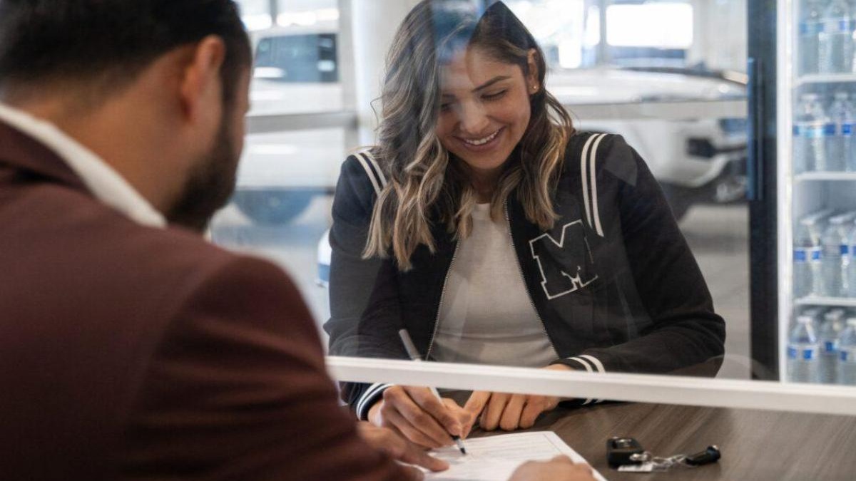 $1,000 Monthly Car Payments Are Becoming More Common: Could Your Next Auto Loan Become a Financial Trap?