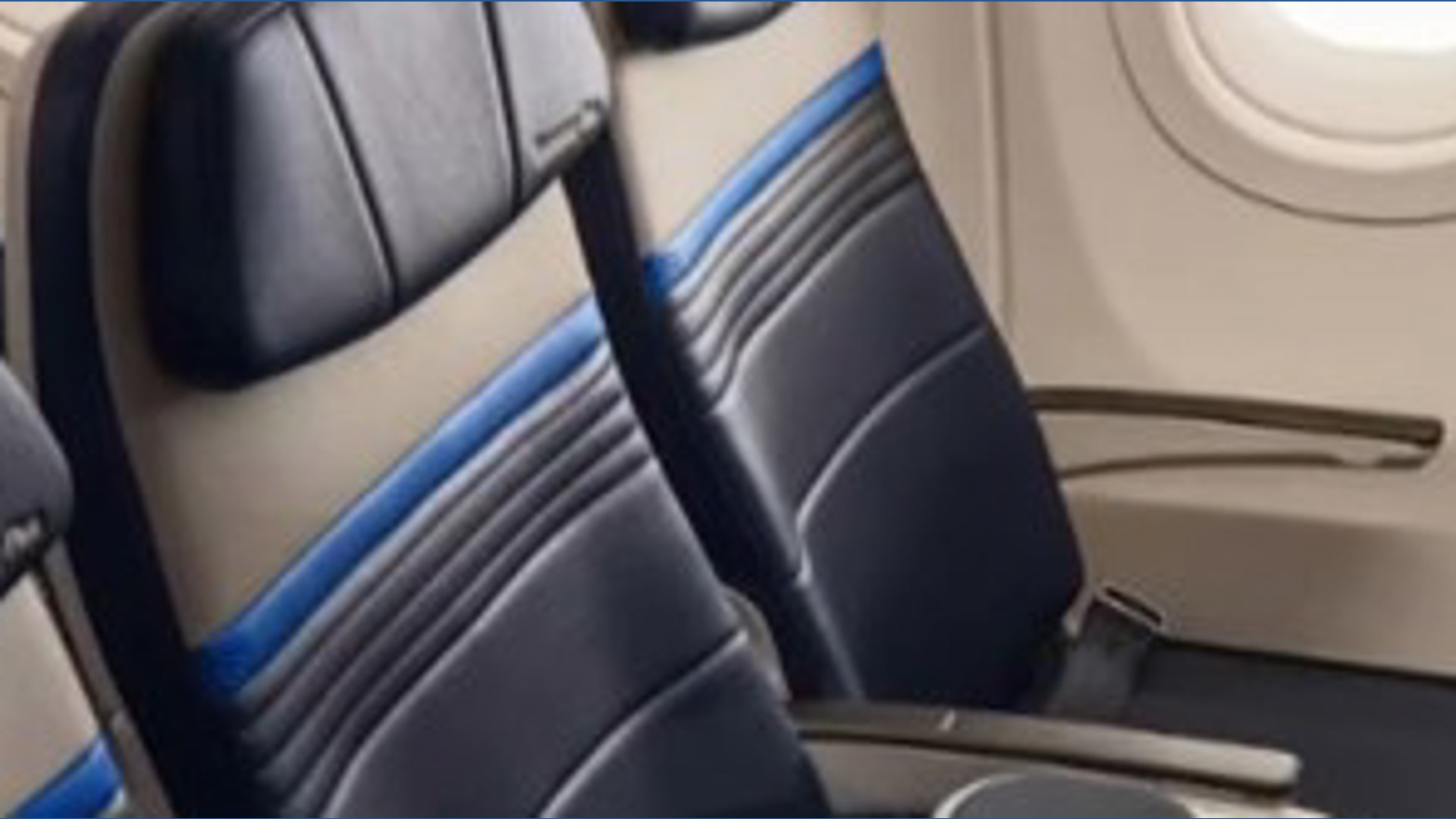 United Airlines' new upgrade guarantees an empty middle seat