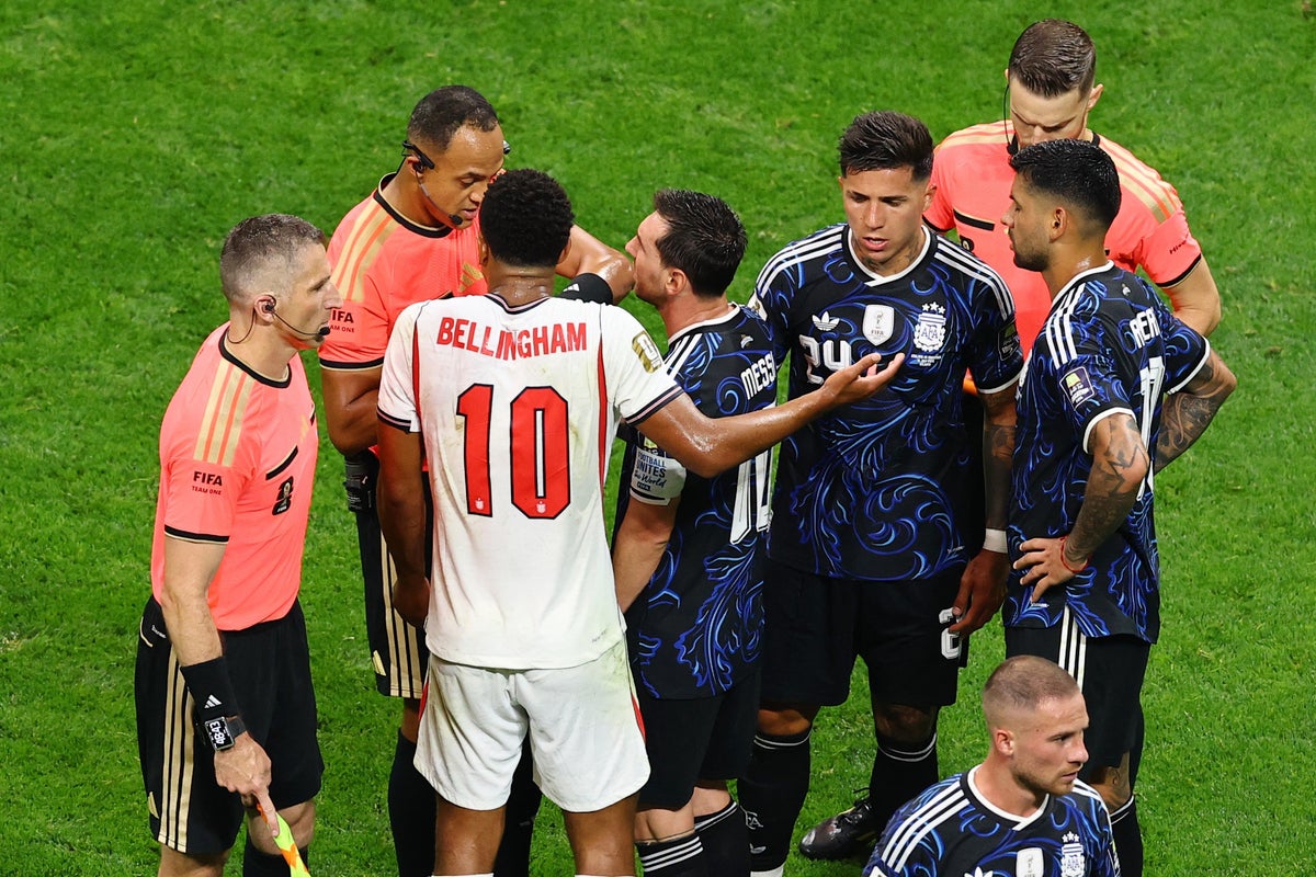 Pundits react to Argentina fouls against England: 'Smack them back'