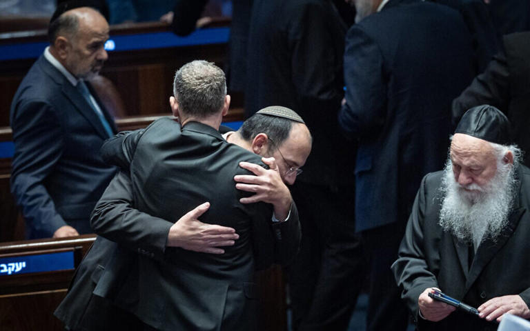 Coalition passes law gutting powers of attorney general, removing key ...