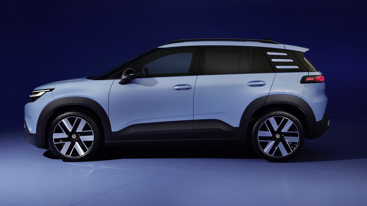 VW ID Cross in Blue metallic