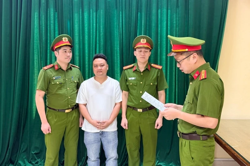 Khởi tố chủ cơ sở 'phù phép' biến xe đạp điện thành xe mô tô