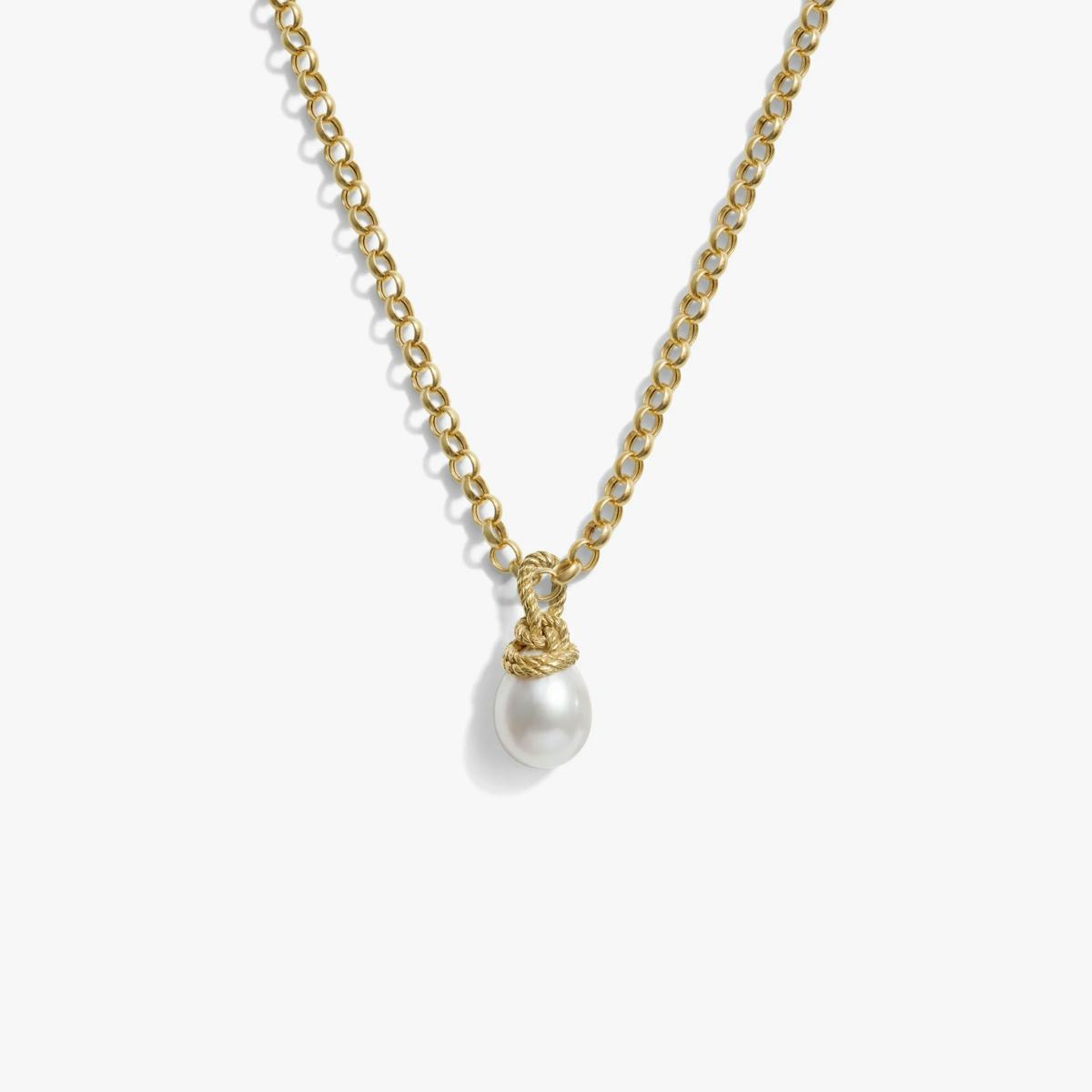 This Vintage-Style Jewelry Is Worth Investing In