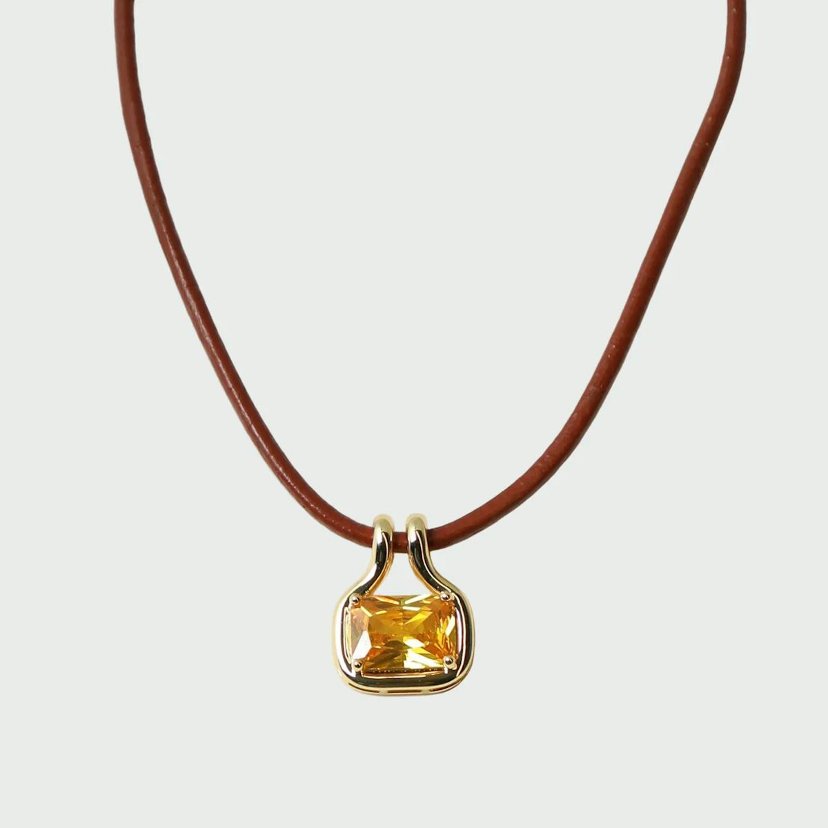 This Vintage-Style Jewelry Is Worth Investing In