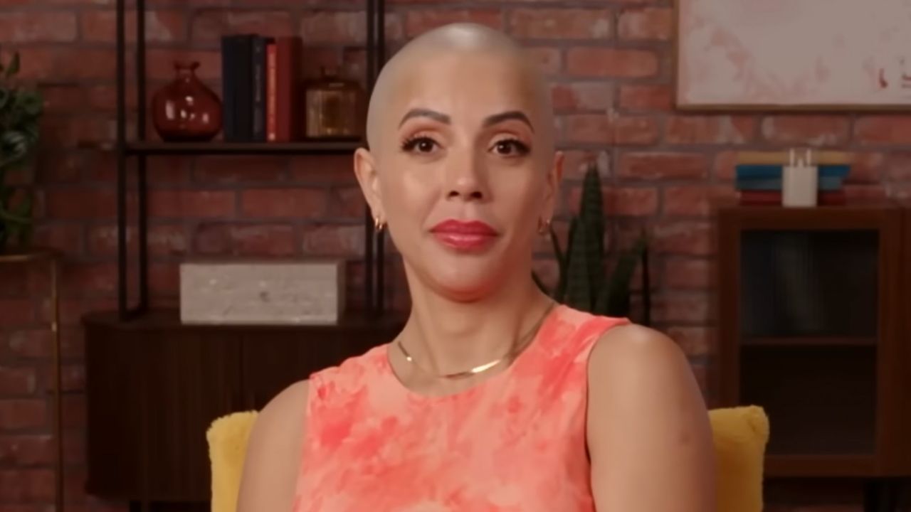 Jasmine with her shaved head in 90 Day Fiancé