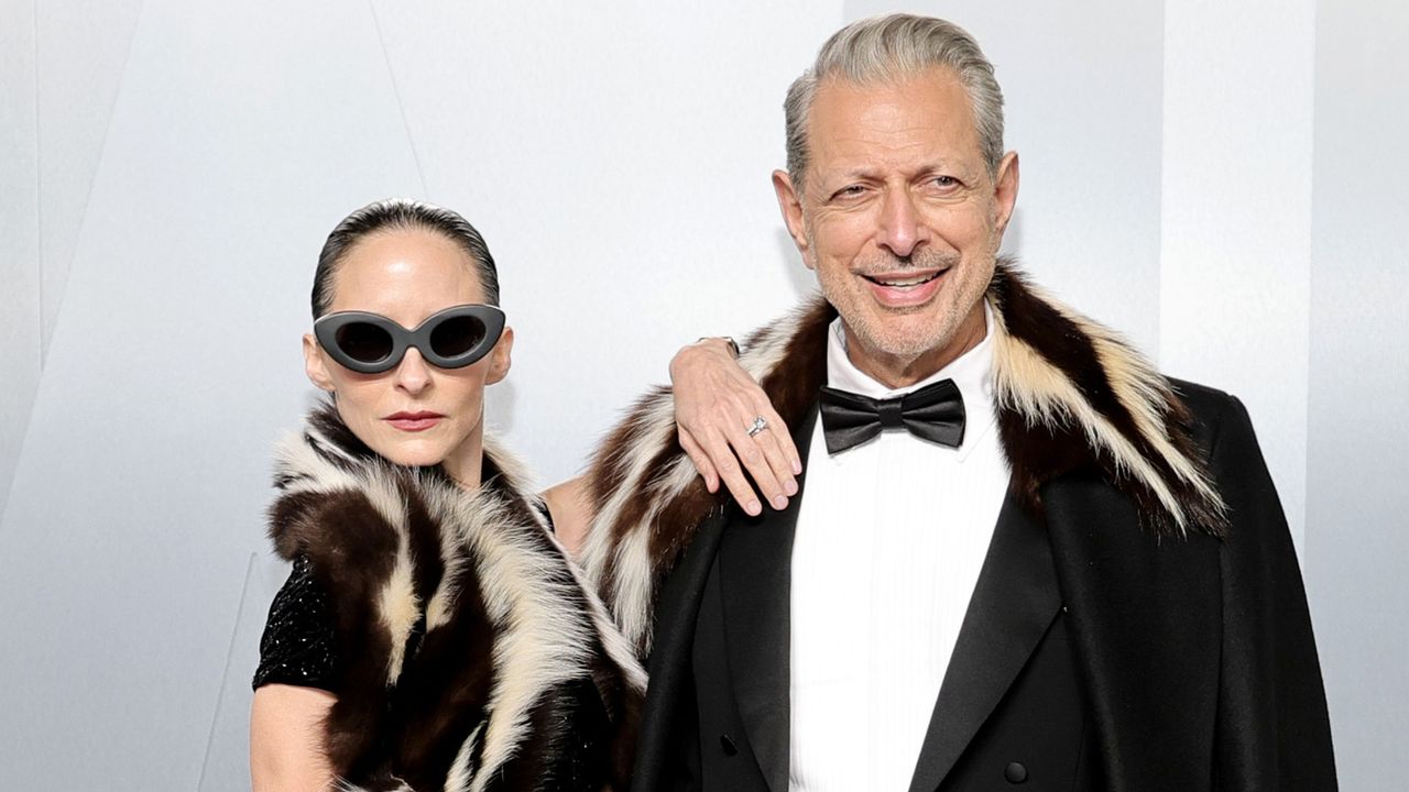Emilie and Jeff Goldblum's expensive bedroom color palette is a masterclass in updating jewel tones