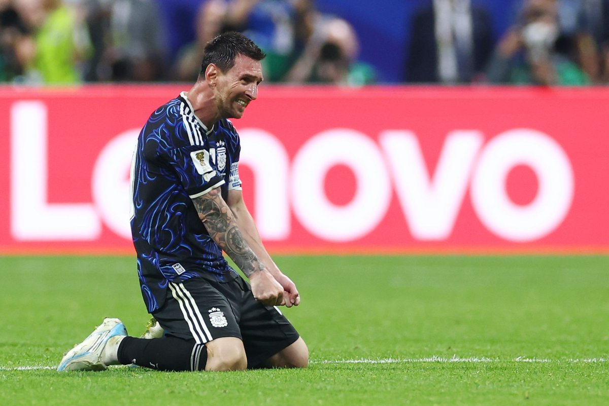 Lionel Messi, Argentina rally past England to reach World Cup final