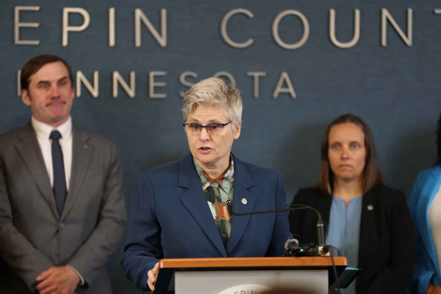 Fractures emerge after feds share evidence from Good, Pretti killings with Minnesota authorities