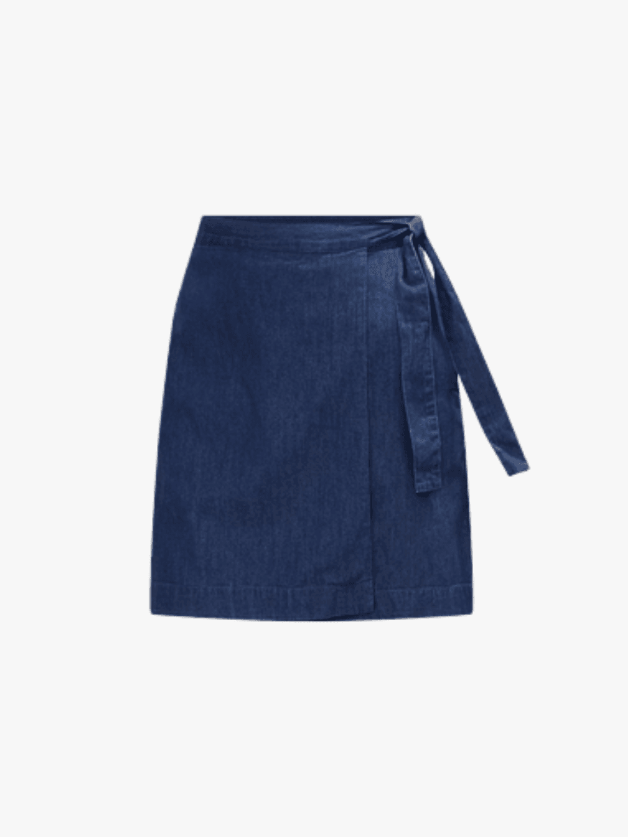 16 Best Petite Skirts That Actually Fit Women 5’4” and Under