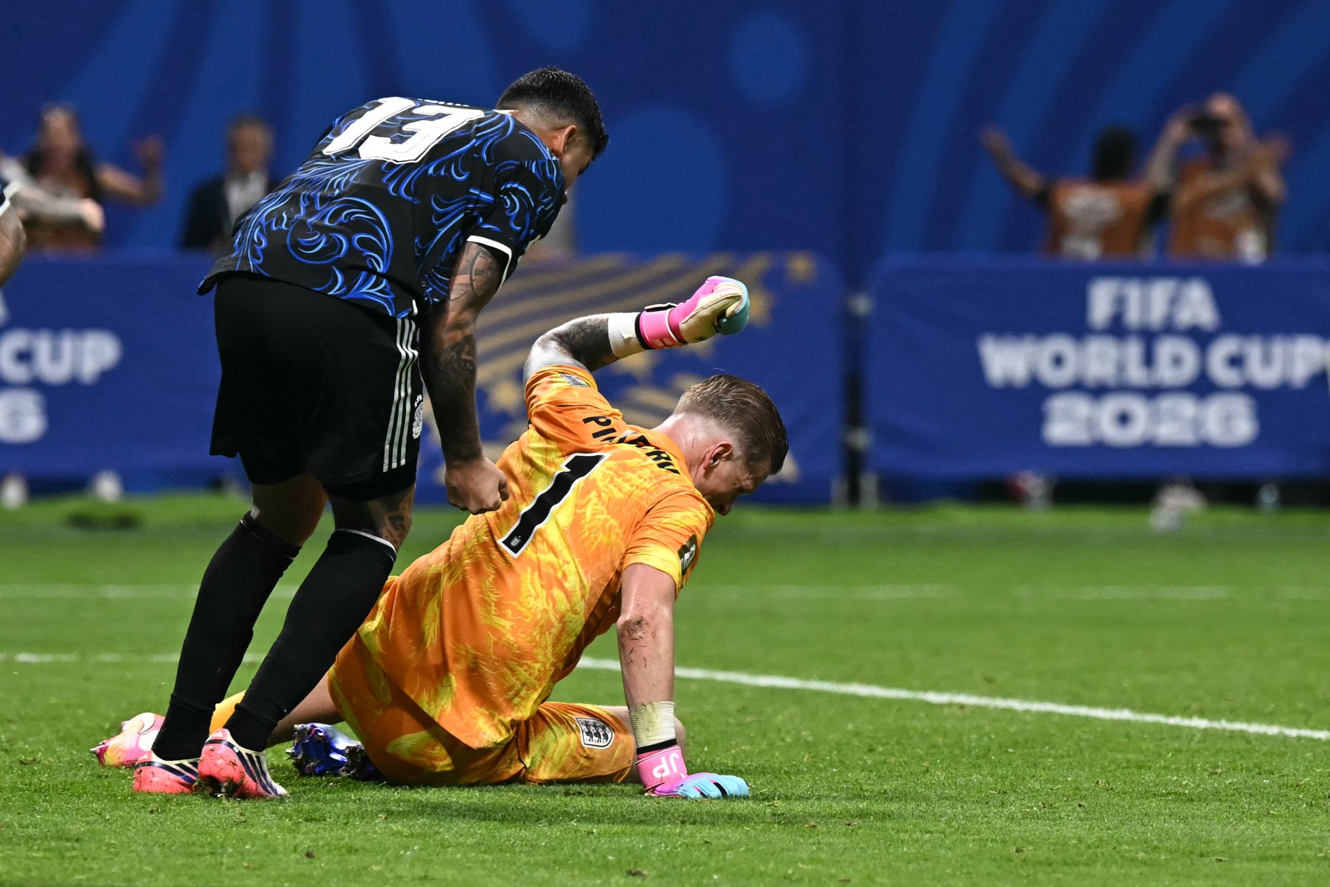 argentina-star-spotted-mocking-jordan-pickford-moments-after-goal-that