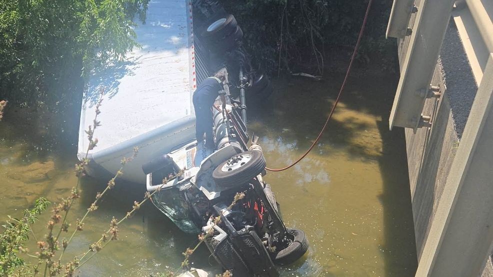 Tri-State bridge closed indefinitely after truck crash