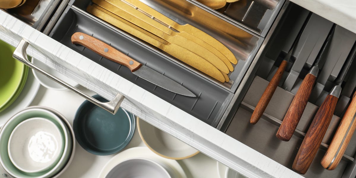 8 kitchen items professional organizers say you should toss ASAP to prevent clutter