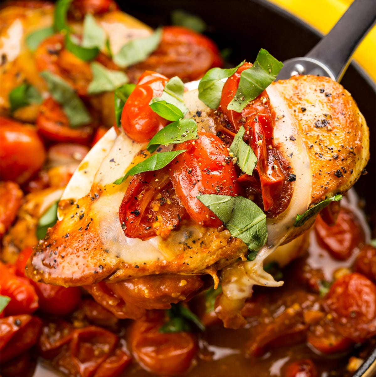 caprese-chicken_secondary_web_004_ec.jpg