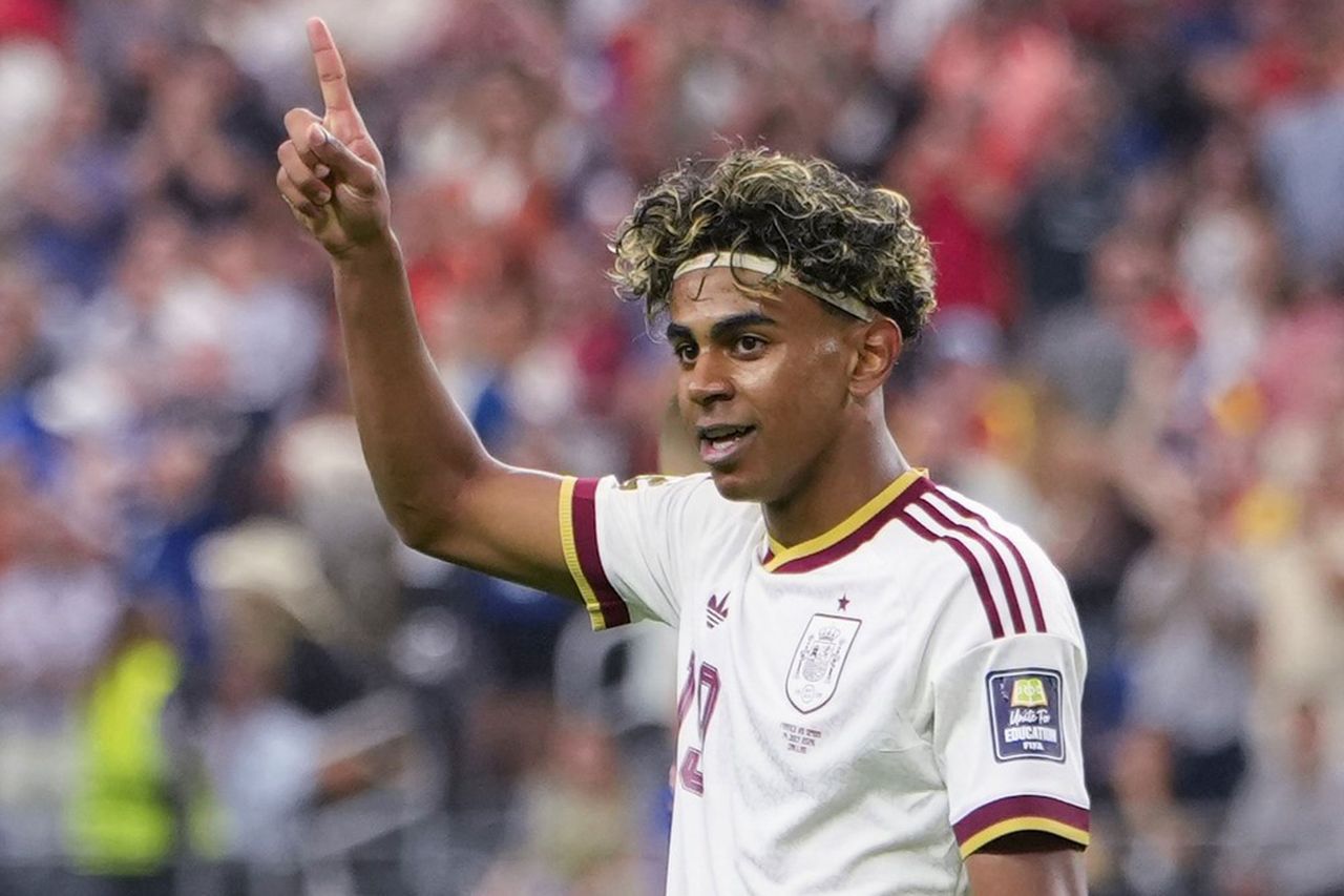 Lamine Yamal of Spain reacts during the semifinal match between France and Spain at the 2026 FIFA World Cup at Dallas Stadium in Dallas, the United States, July 14, 2026.
