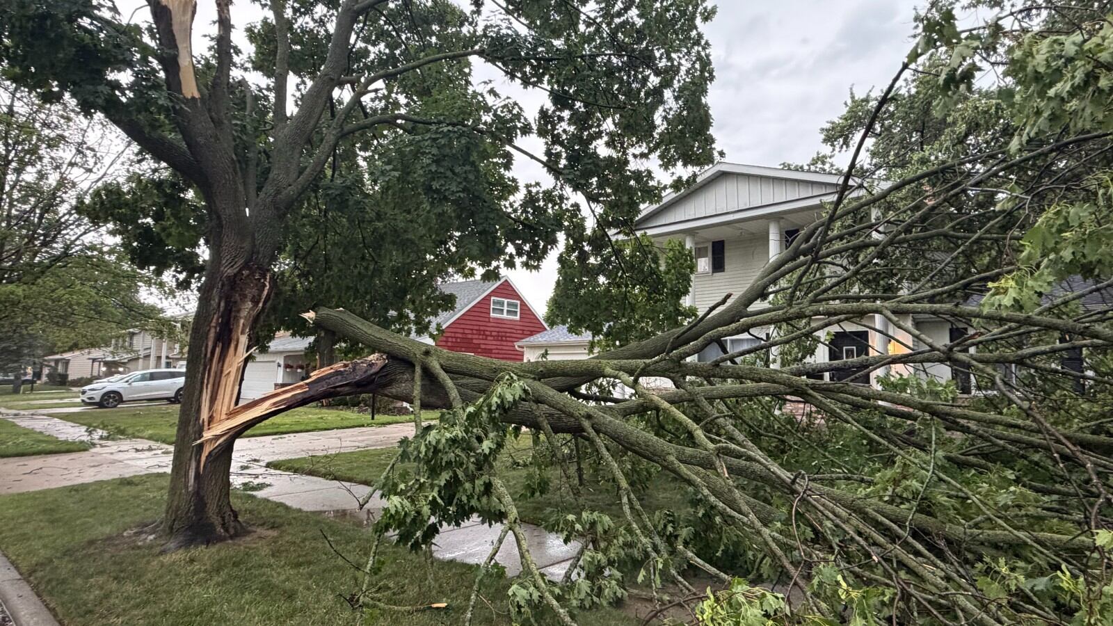 Thousands still without power across Michigan after holiday weekend storms