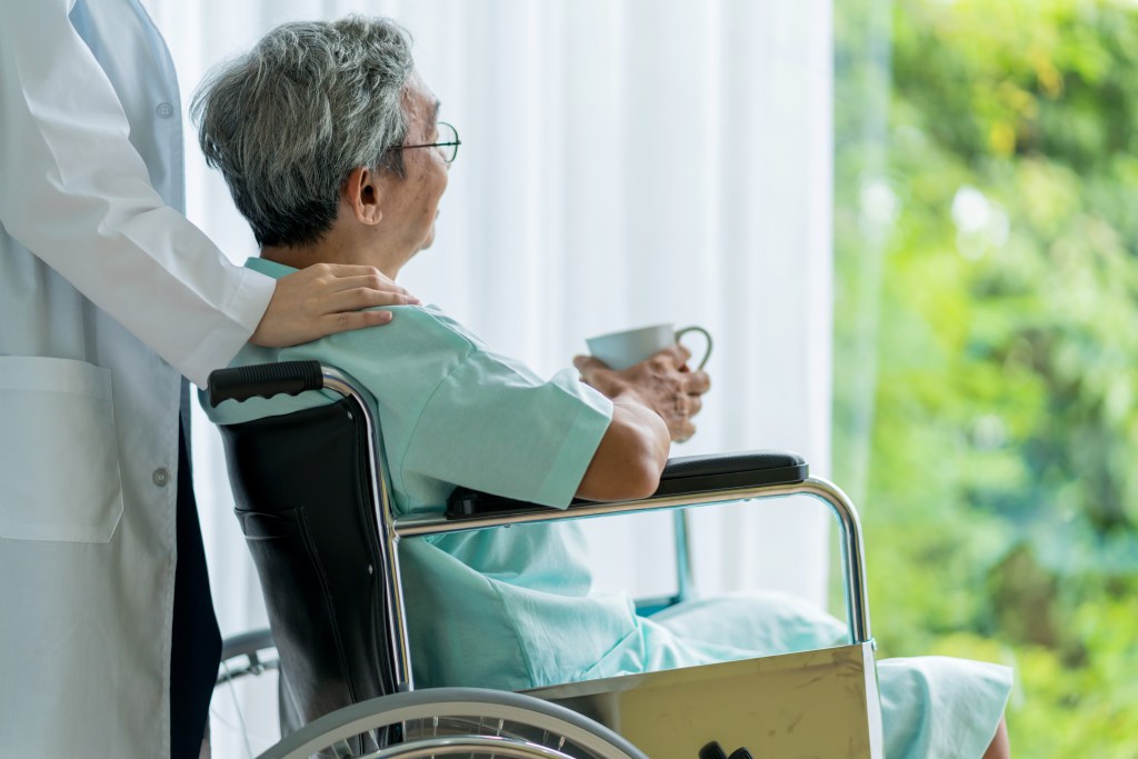 Nurse reveals simple technique that reduces pain, promotes wound healing — and even improves quality of life in cancer patients