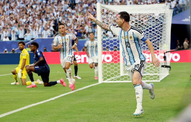 Lionel Messi's Argentina overcome 'extremely tough' Cape Verde to book ...