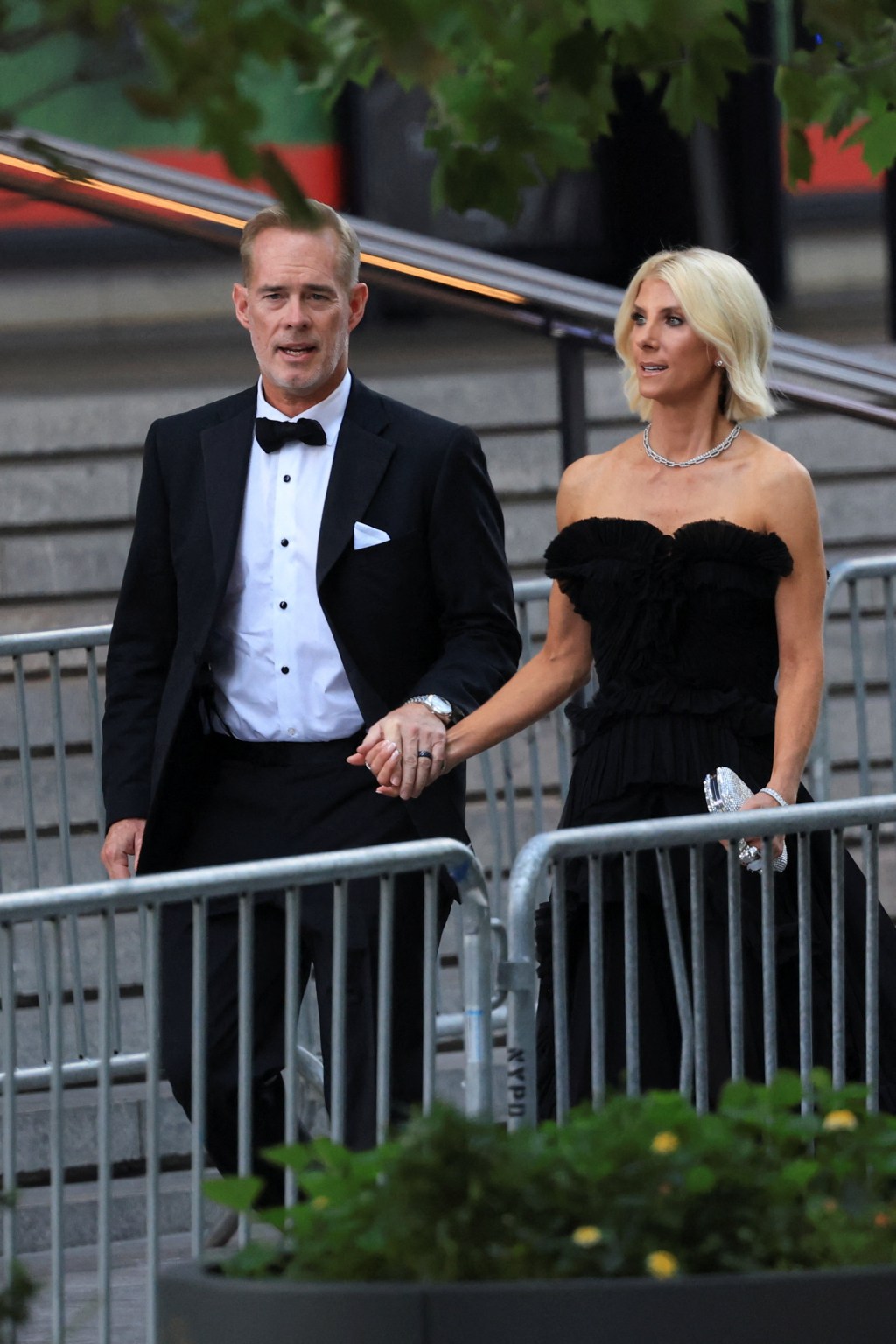 Travis Kelce and Taylor Swift wedding guests revealed: NFL stars, Fox ...