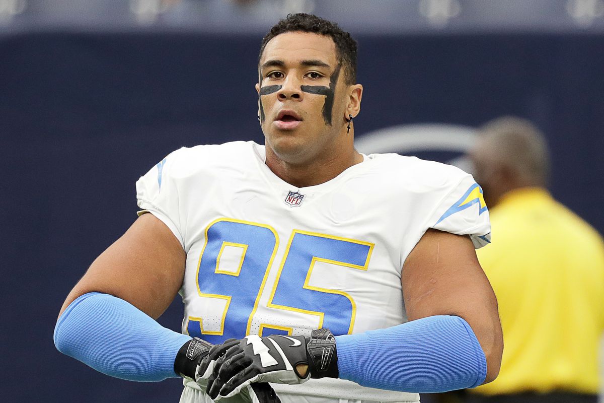 Former NFL and CFL player announces his retirement