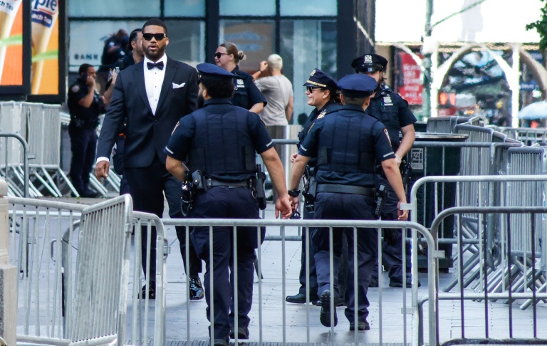 Celebridades chegam ao casamento de Taylor Swift e Travis Kelce em NY