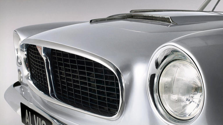 A 90-year-old supercar straight-six is back in production, and it still ...